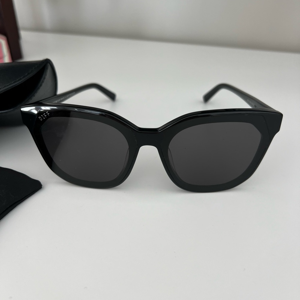 DIFF Sunglasses